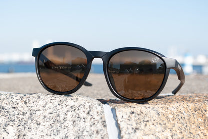 PUG （パグ）| 偏光サングラス　ブラック×ブラウン